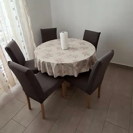 Rusevac Διαμέρισμα Sukošan